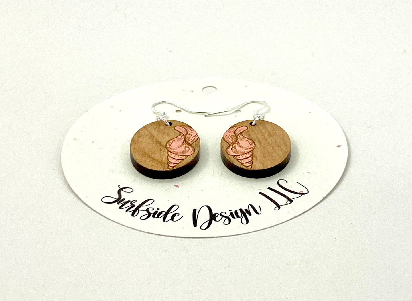 Shell Oval Dangle Earrings